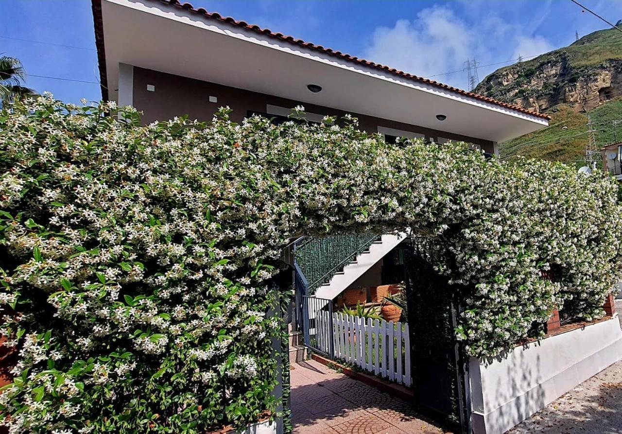 La Casa Di Barry Bed & Breakfast Pozzuoli Eksteriør bilde